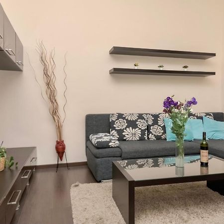 Corvina Apartment Budapest With Free Private Parking Exterior photo