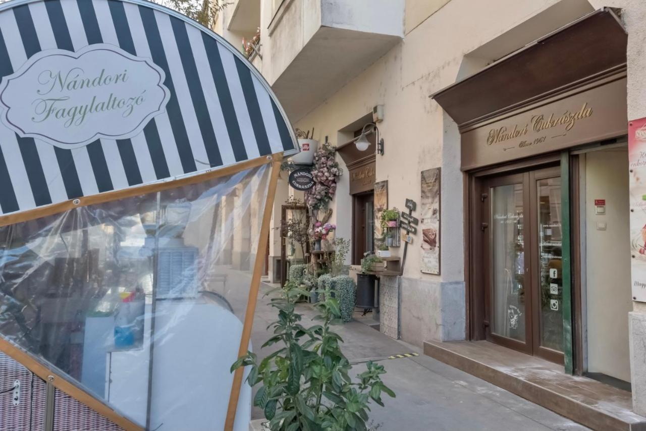 Corvina Apartment Budapest With Free Private Parking Exterior photo