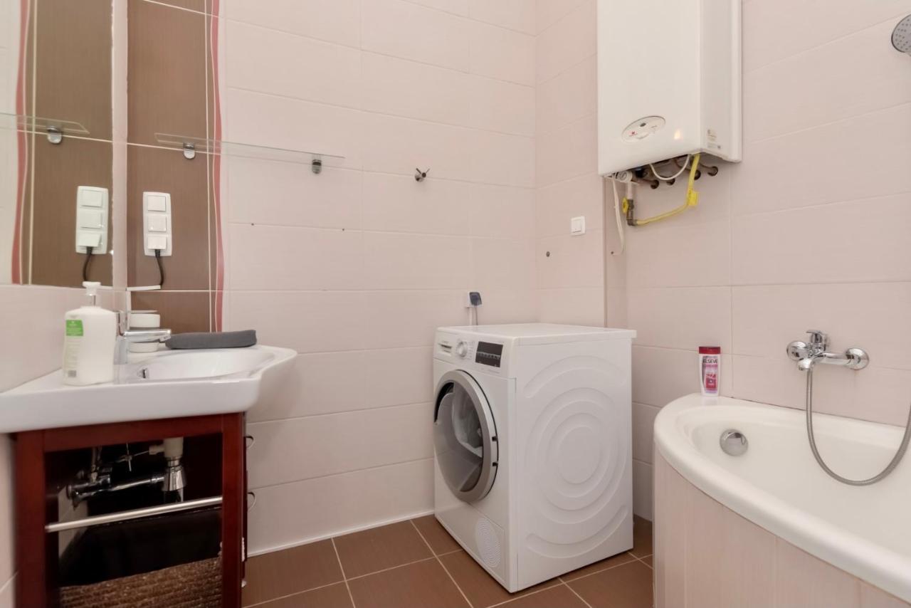 Corvina Apartment Budapest With Free Private Parking Exterior photo